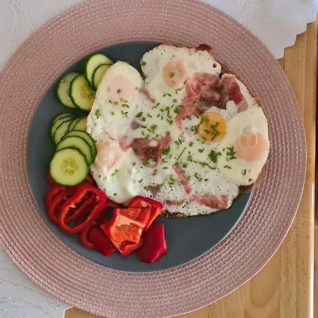 Boutique Slovenska - Bella Sicilia בית הארחה 4*