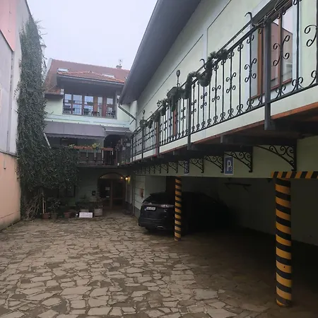 Boutique Slovenská - Bella Sicilia Maison d'hôtes Prešov