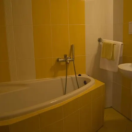 בית הארחה Boutique Slovenska - Bella Sicilia פרשוב