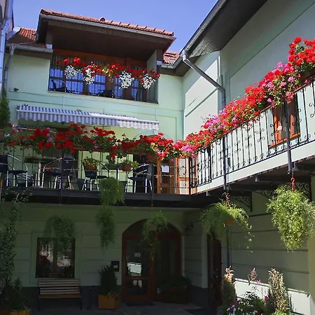 Boutique Slovenska - Bella Sicilia Gæstehus *